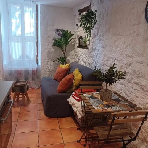 Saint-Pierre-des-Champs Apartment | Studio Le clos des vins d'Anges