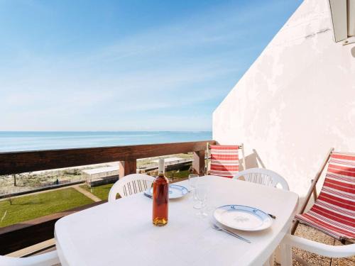 Carnac Apartment | Studio vue mer à Carnac - Parking & Animaux admis - FR-1-477-15