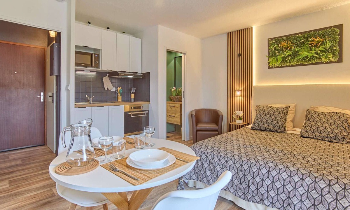 Barbotan-les-Thermes Apartment | Studio with balcony, parking, pets welcome - 2 guests