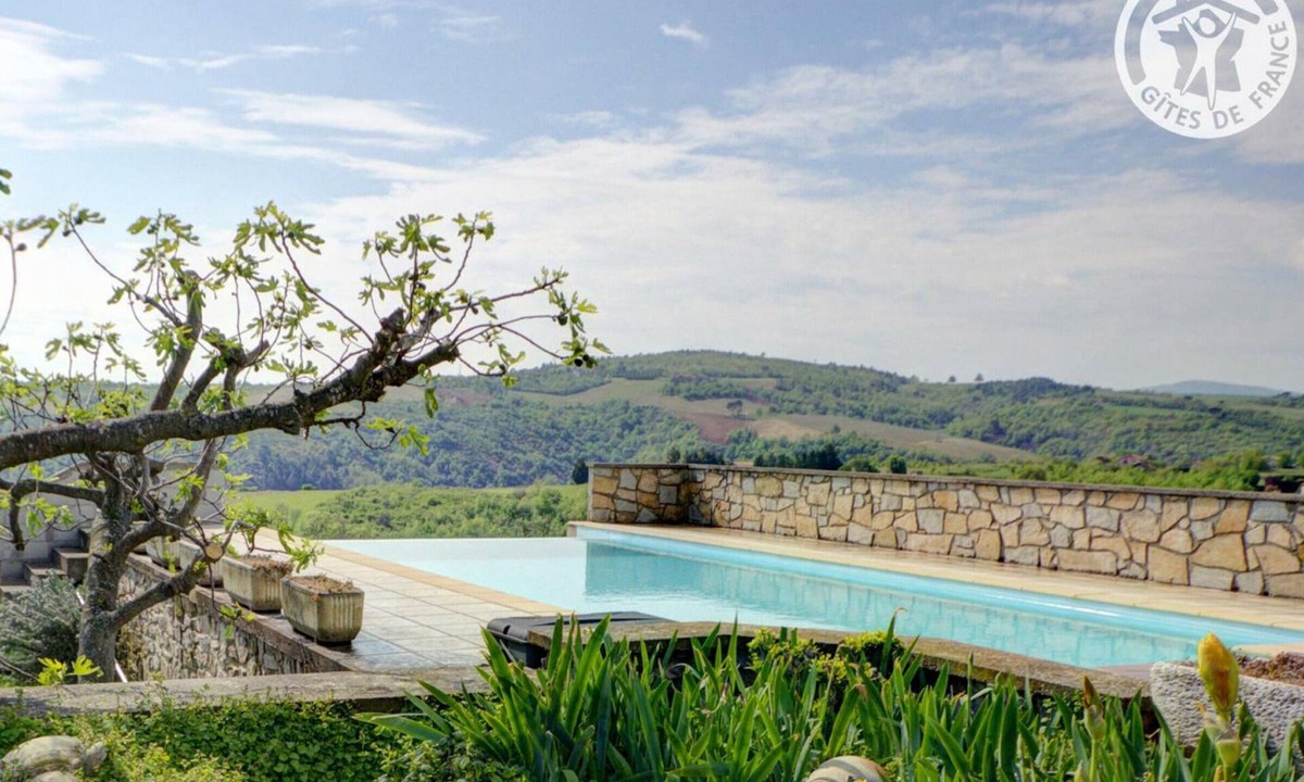 Malleval Cottage | Studio with Private Terrace in the Heart of the Vineyard