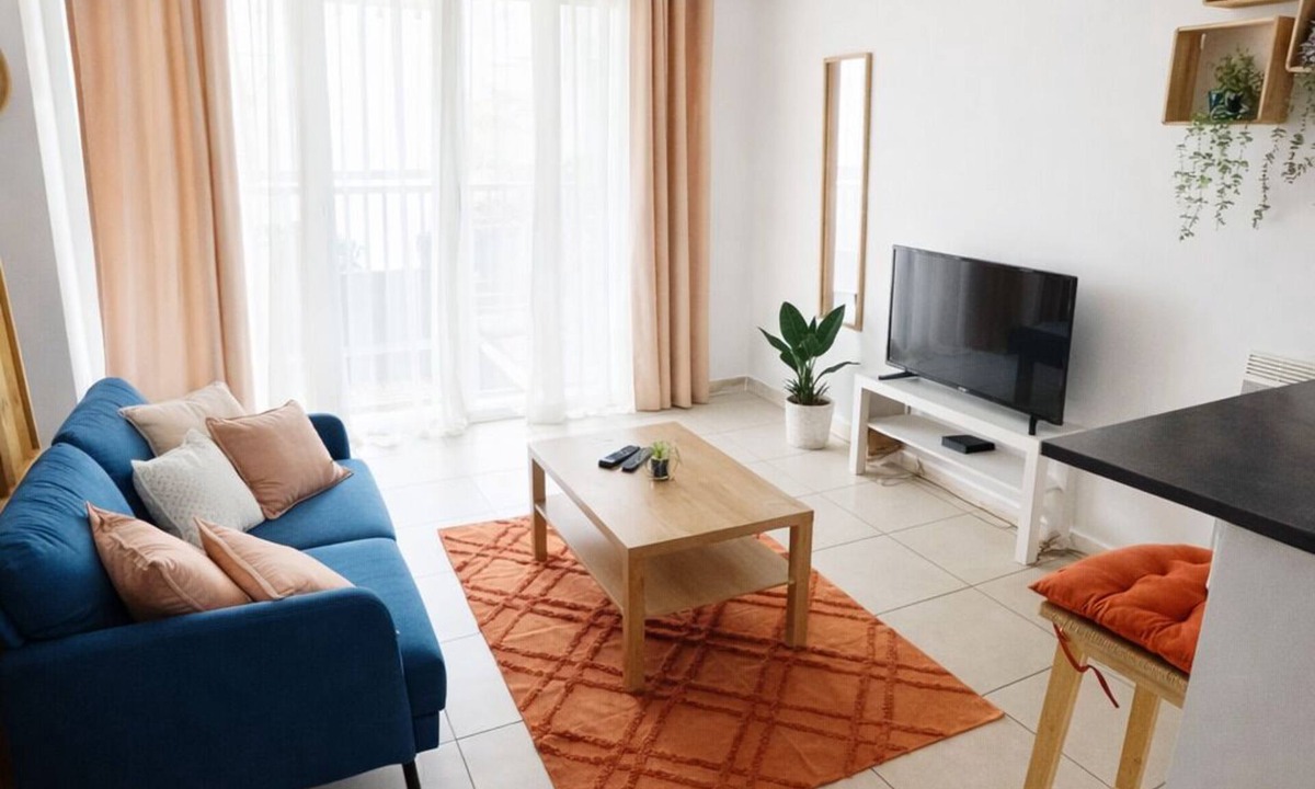 Saint-Martin Apartment | Studio with terrace & Wifi - Near Montpellier center