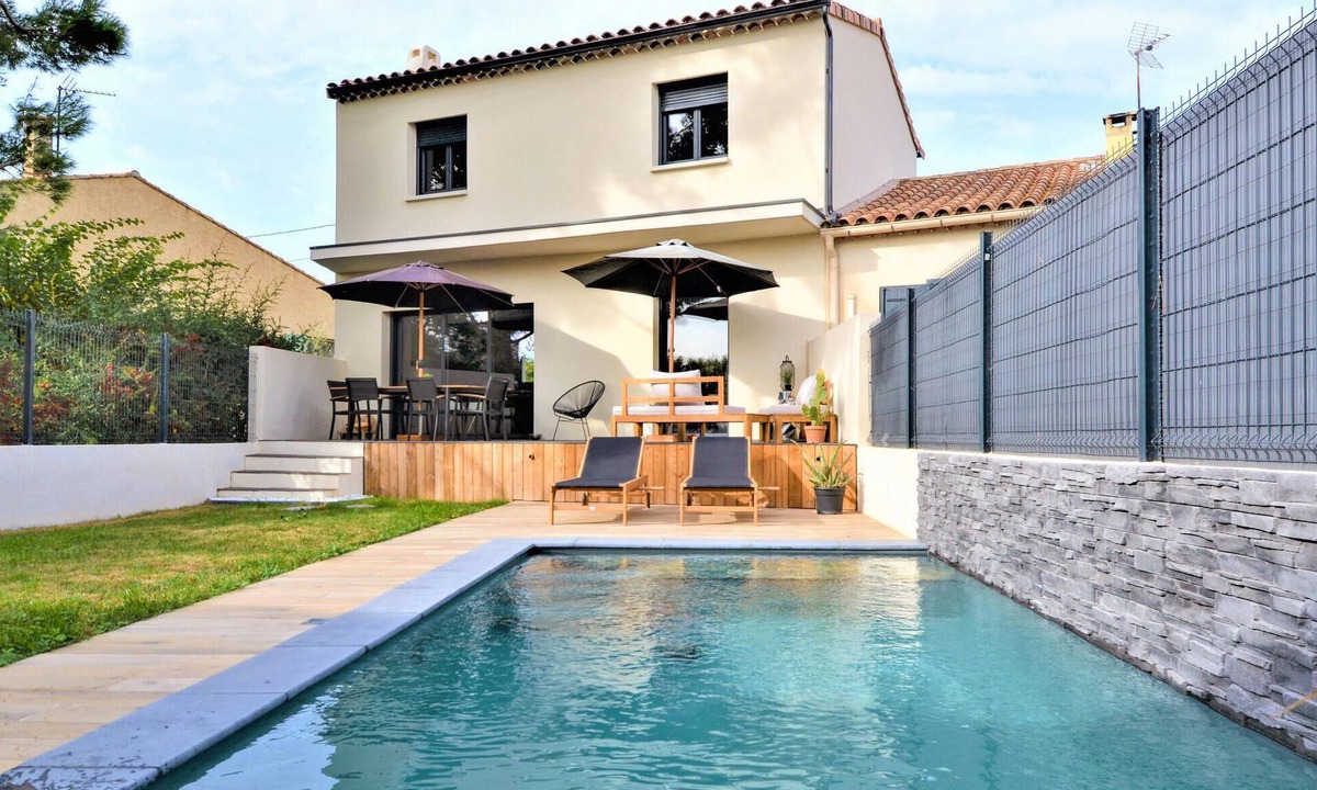 Montfavet House | Stunning home in Montfavet