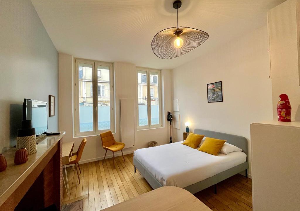 Hincmar Apartment | Suite Clovis - 1