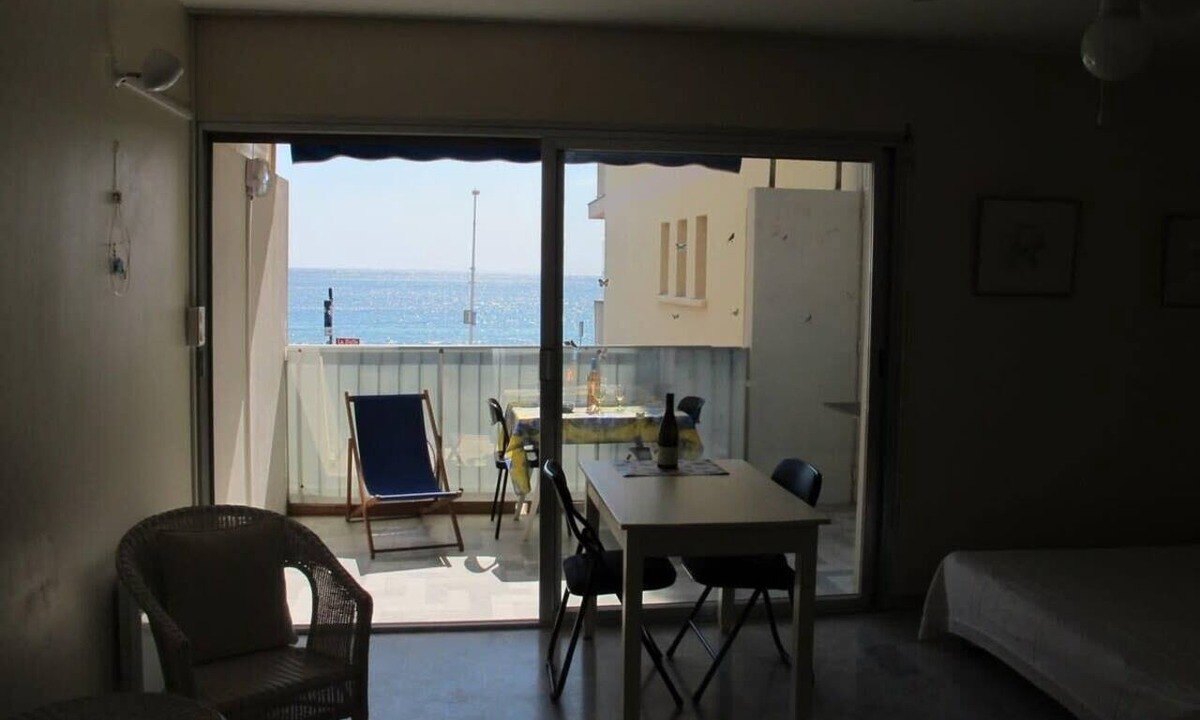 Agay Apartment | Superbe studio face à la mer et proche commerces