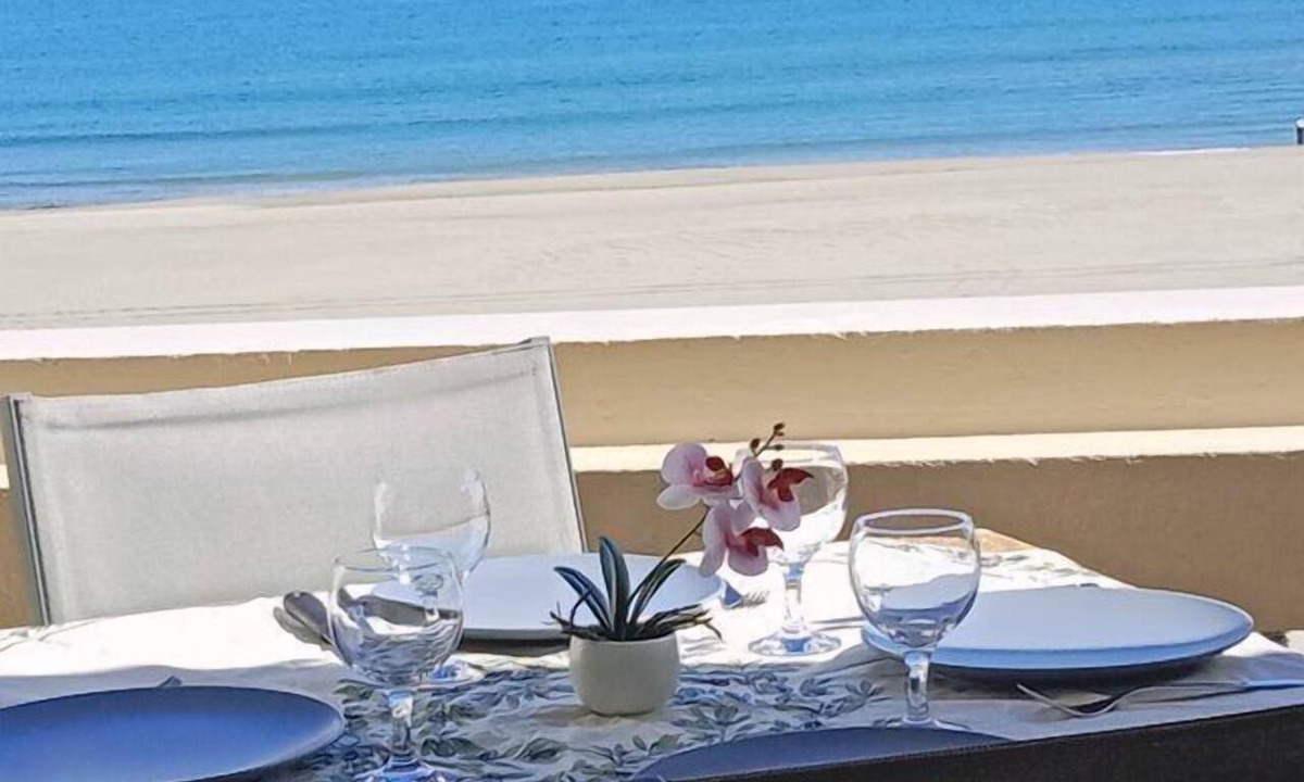 La Cote Radieuse Apartment | Superbe T2 Moderne,wifi, Climatisé Face Mer, Piscine et Parking