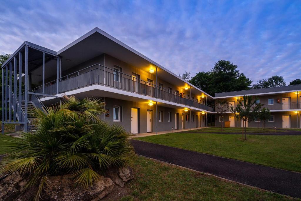 Saint-Pierre-du-Mont Hotel | Sure Hotel by Best Western Mont-de-Marsan