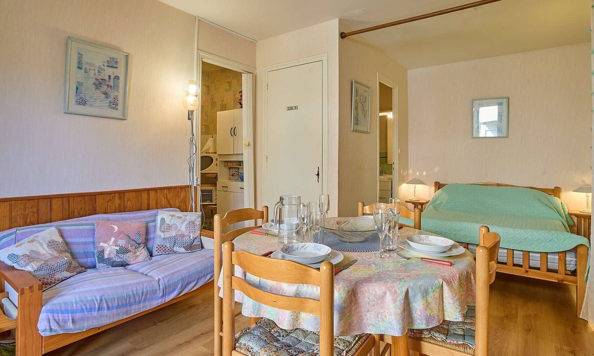 Barbotan-les-Thermes Apartment | T1 bis with Wifi and parking, pets allowed, quiet in Barbotan-les-Thermes