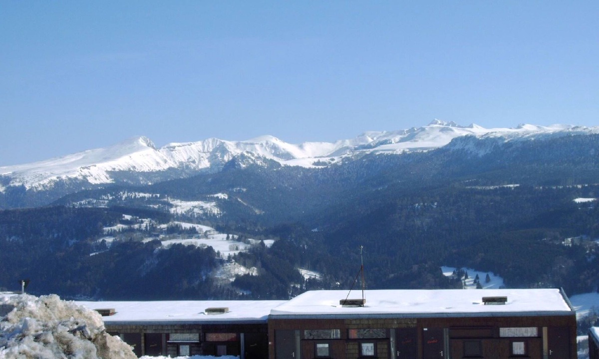 Murat-le-Quaire Apartment | T2 Duplex Exceptional view of the Sancy