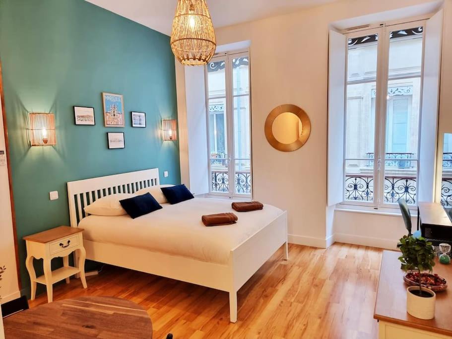 Les Grands Carmes Apartment | The Republik - Studio Haussmannien près du panier
