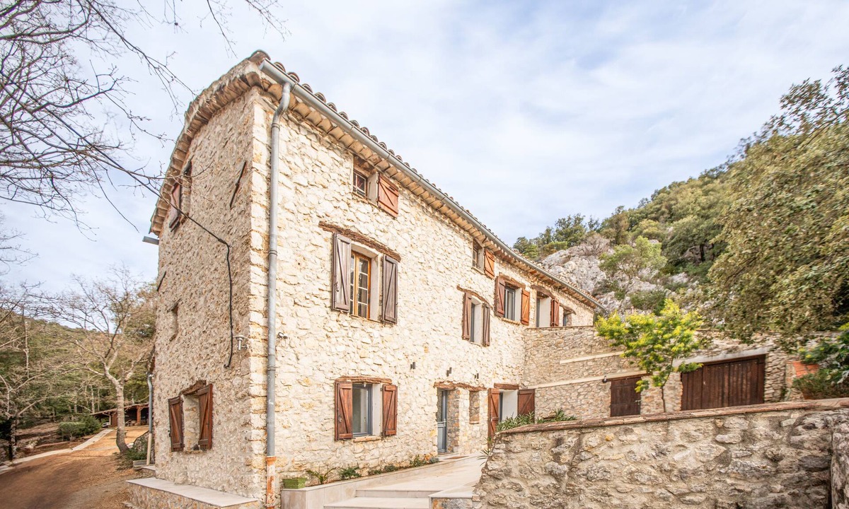 Ampus House | Véritable Mas Ancien Avec Piscine Privée sur Domaine de 16 ha, 4 Ch, 4 Sdb