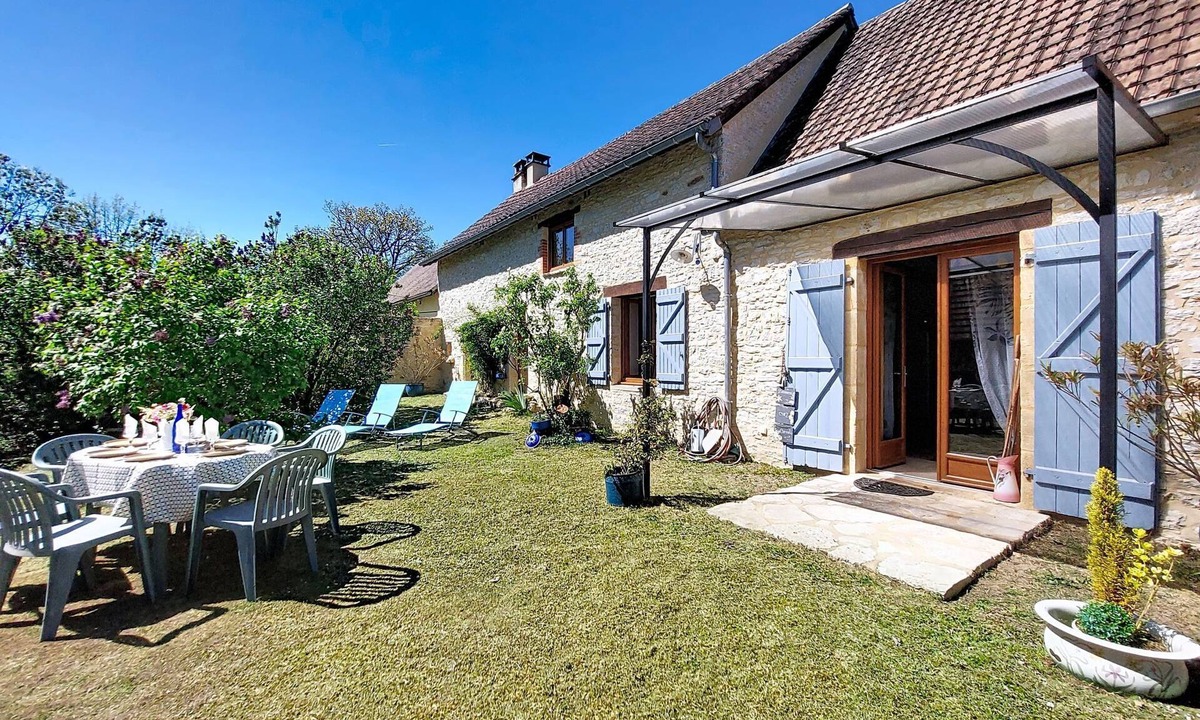 Saint-Chamarand House | Vacation home Durand by Interhome