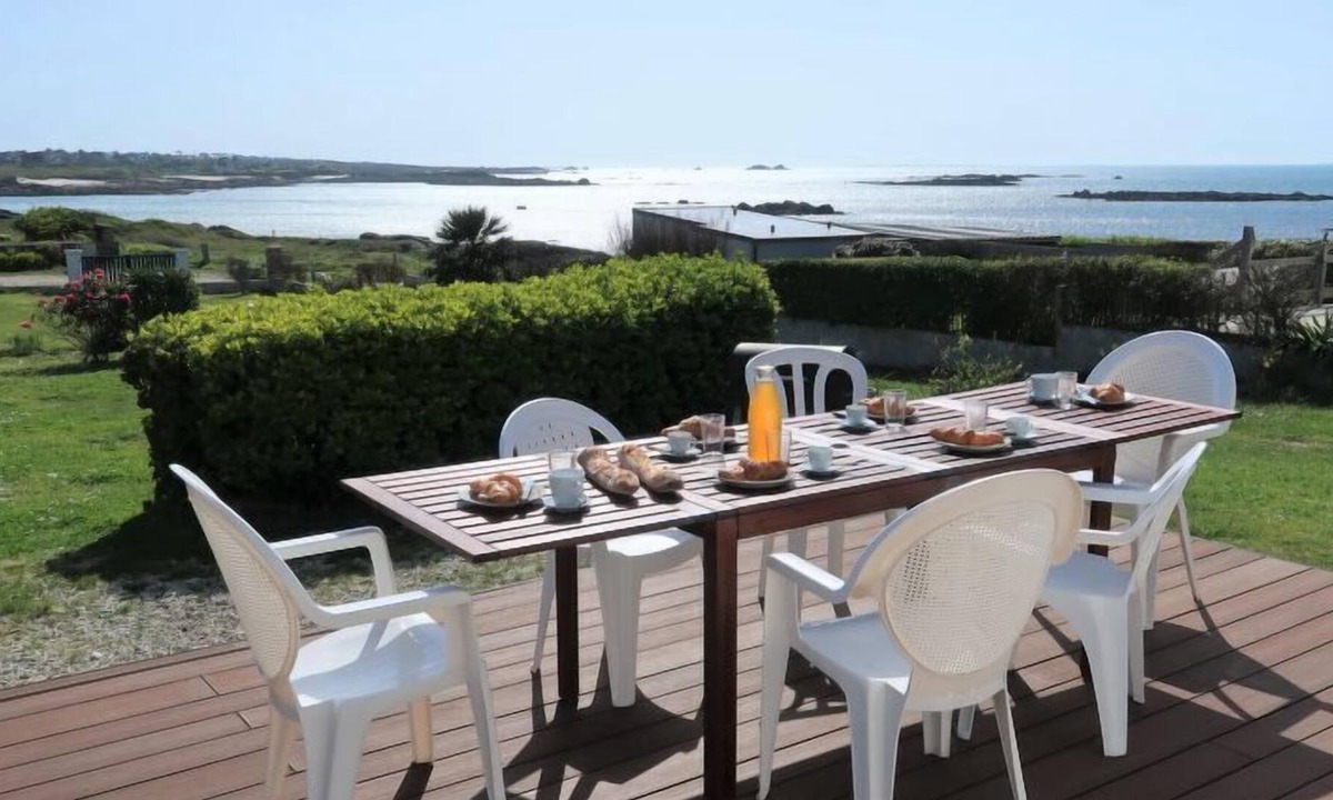 Lanildut House | Vacation home Ti An Tevenn in Lanildut - 6 persons, 4 bedrooms