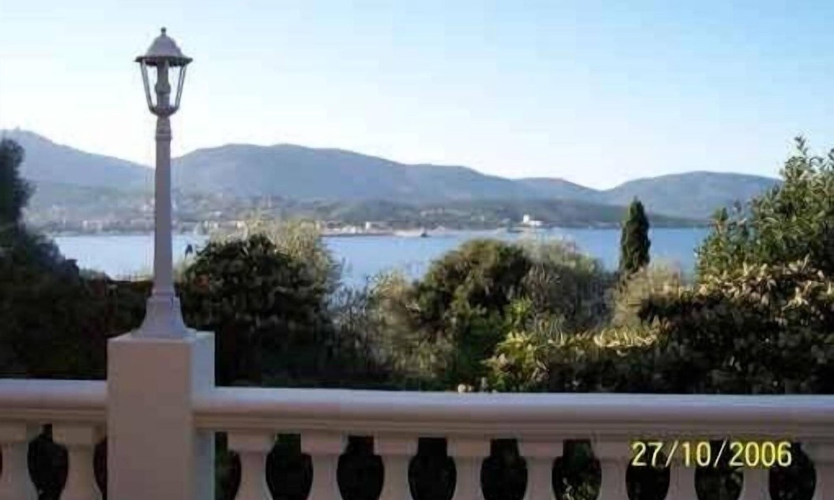 Vetricella Villa | Villa A LISCIA Marinca