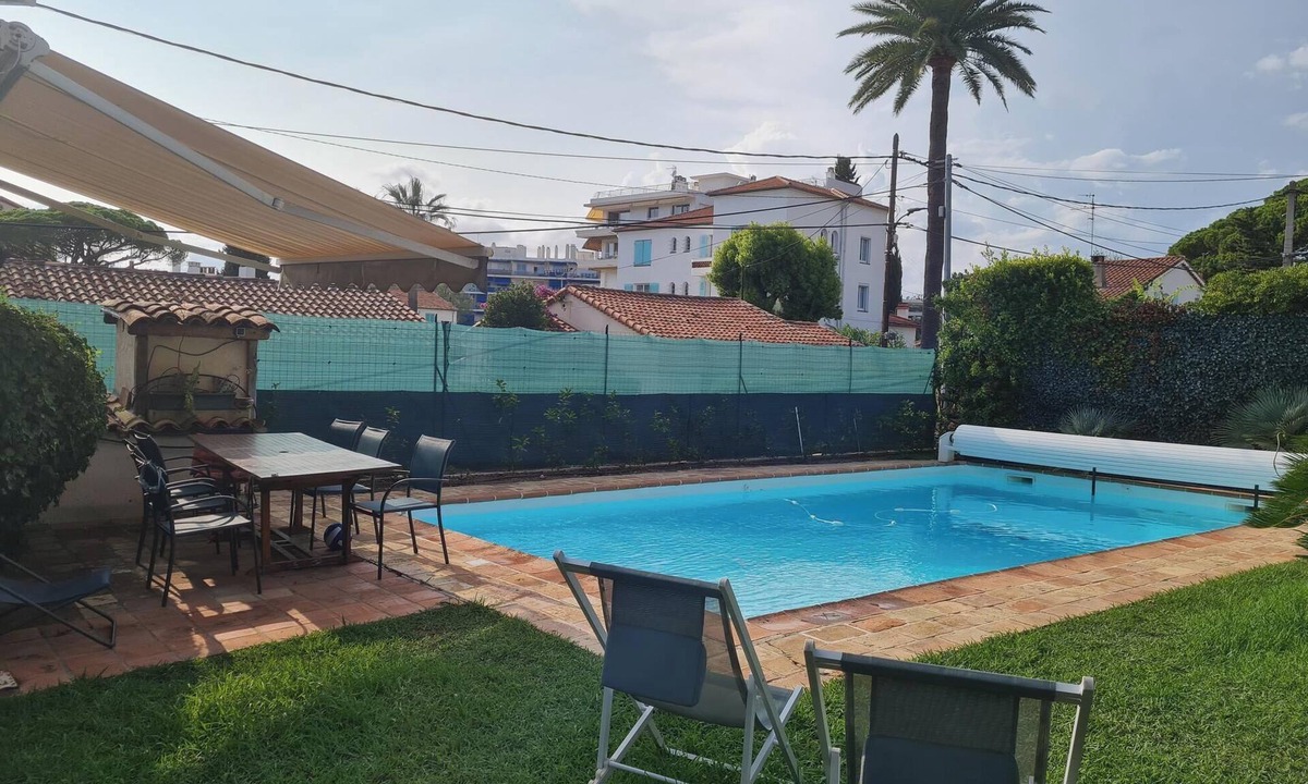 Juan-les-Pins Villa | Villa Avec Piscine Privée à Juan-les -pins, Centre Ville