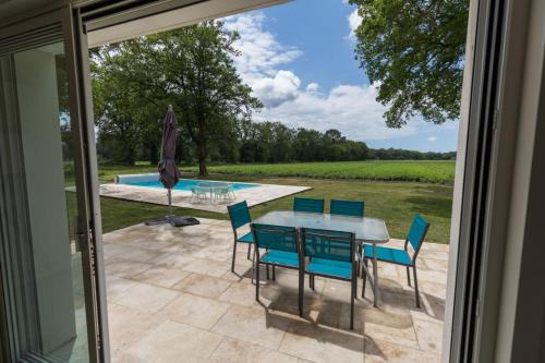 Herm House | Villa cassora