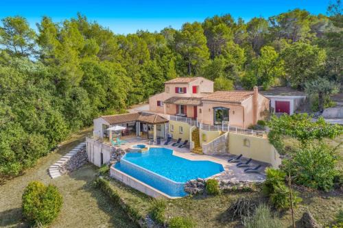 Draguignan Villa | Villa Colombes by Villa Plus