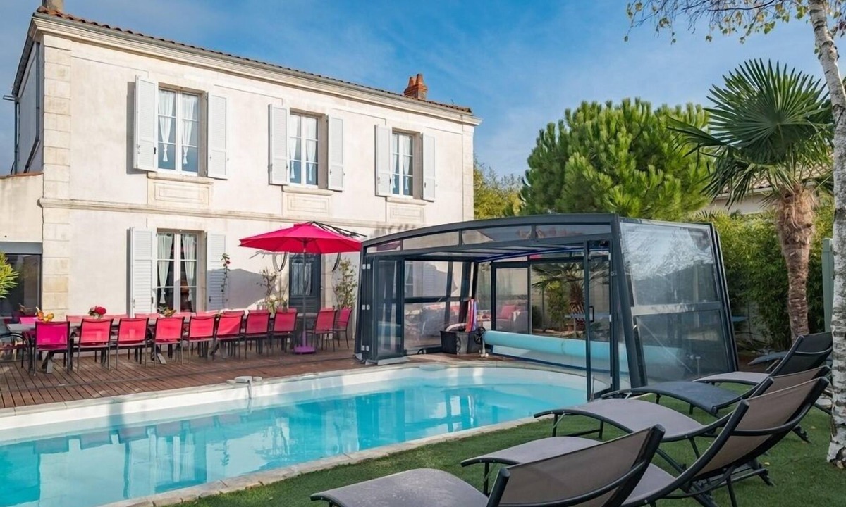 Angoulins Villa | Villa-Exclusive-4 étoiles-Whirlpool bath-Patio