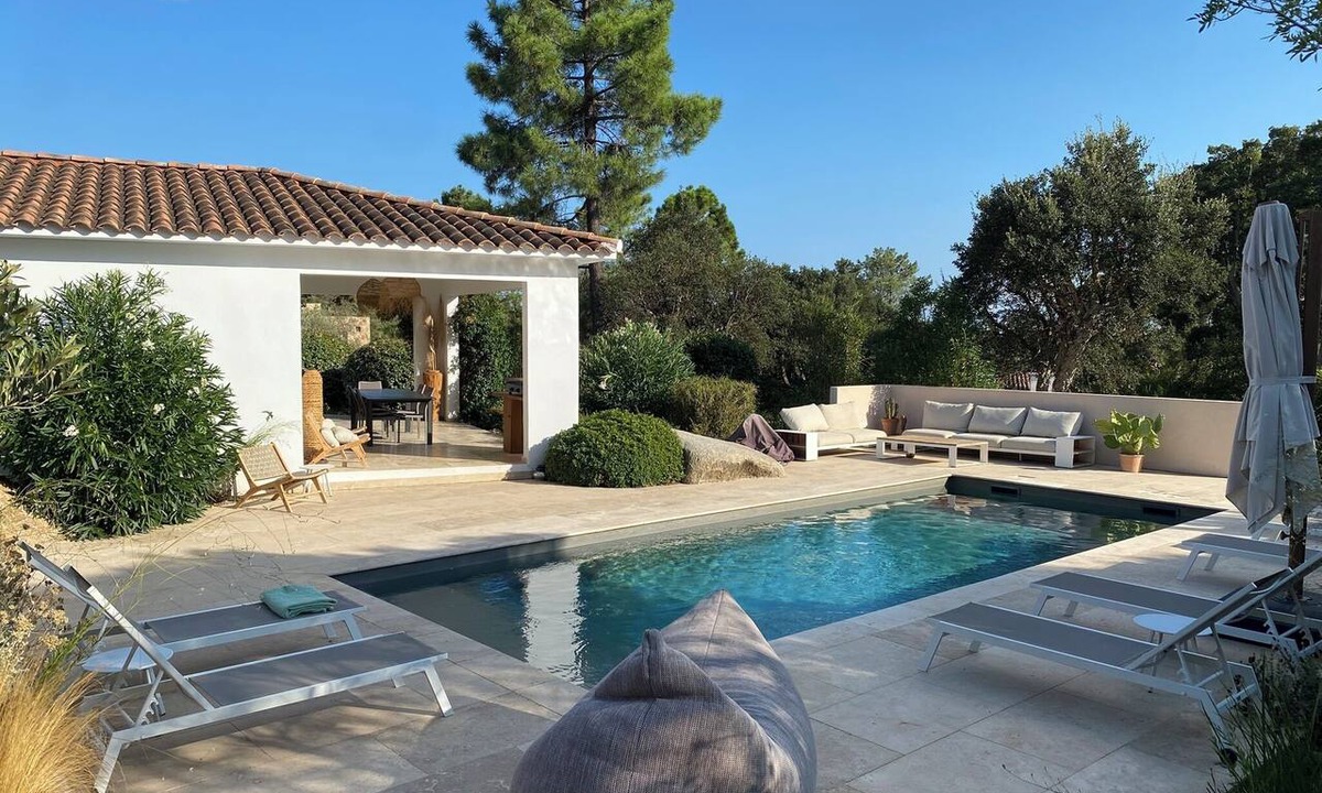 Lecci Villa | VILLA + independent STUDIO with all comforts 4CH 3SDB + private swimming pool