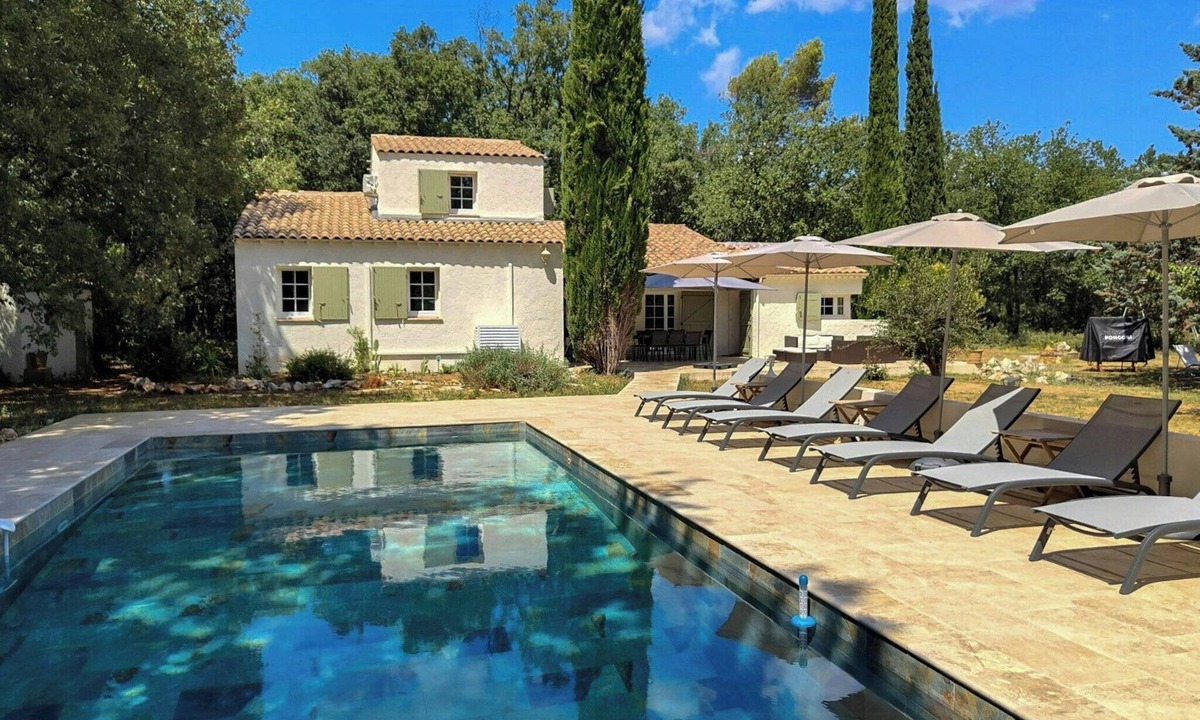 Nans-les-Pins House | Villa on a shaded hectare in Provence Verte