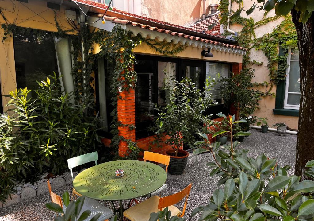Faubourg Saint-Jacques Apartment | VILLA RENEE