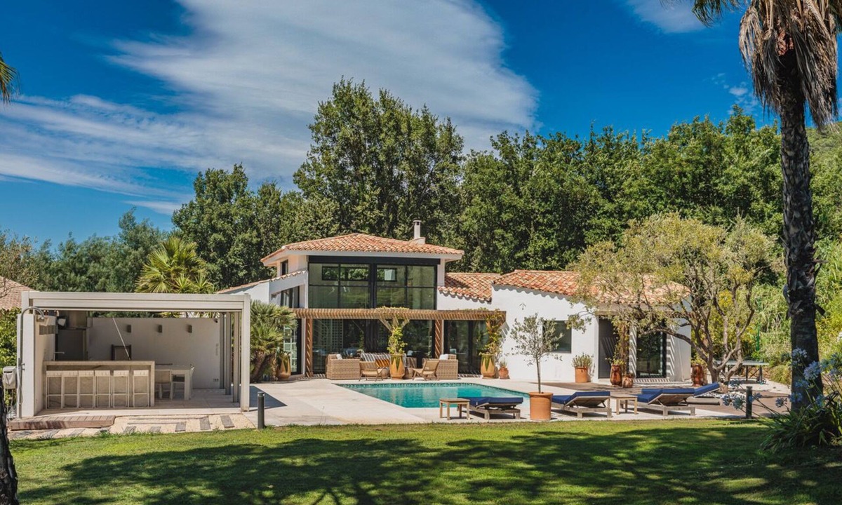Gassin Villa | Villa with a heated pool and terrace – near Saint-Tropez and the beaches