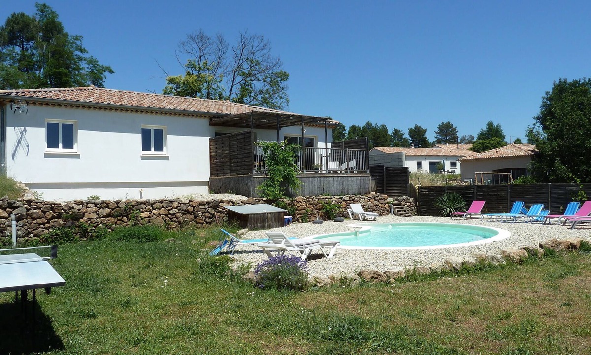 Joyeuse Villa | Villa with pool, 10 persons, fully equipped with calm, clear view