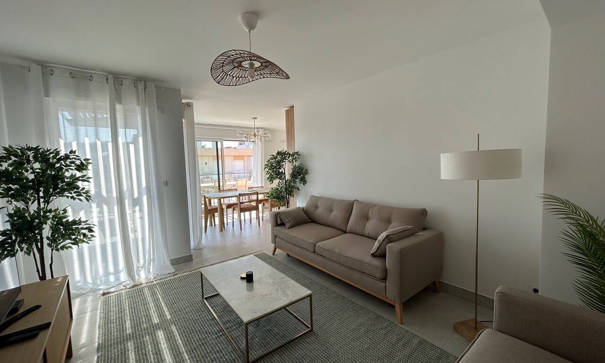 Golfe Juan Apartment | Voiles Blanches 133 by Avecoeur