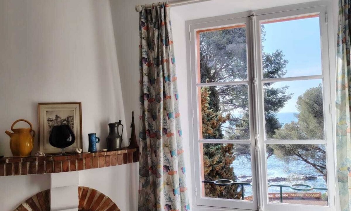 Boulouris-sur-Mer Apartment | Waterfront 3-room apartment