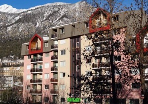 200m from resort center, 4th floor, balcony, tv, ski locker, 28m², Serre Chevalier