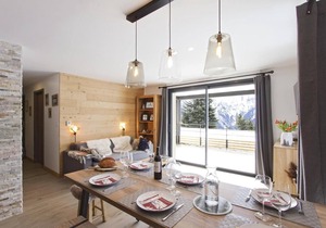 300m from shops, 2nd floor, terrace, tv, 48m², Les 2 Alpes