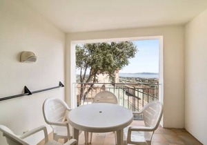 Apartments in the Restanques of the Gulf of St Tropez - maeva Home - Apartment with a splendid sea view for 5 people