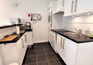 Central Apartment with WIFI, Parking, and Balcony in Perros-Guirec