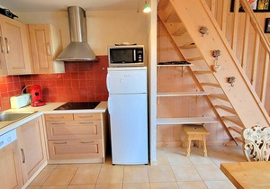 Charming Duplex Apartment for 5 with South-Facing Balcony, Fireplace, & Free WiFi in Chaillol