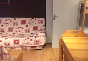 Cozy Ski-In/Ski-Out Studio, Mountain Views, Sleeps 8, Central Risoul