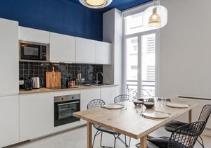 Large and bright flat in Marseille, one street from the Old Port - Welkeys