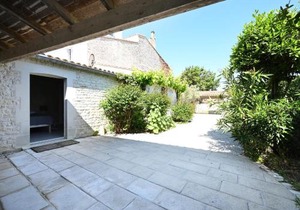 Maison de charme, grand jardin, à 400 m de la plage et proche centre village, 4 chambres, 6 pers. - FR-1-258-13