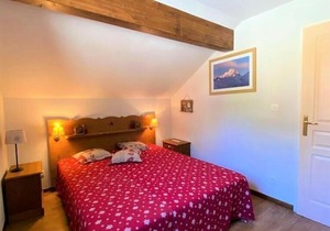 Residence La CrÊte Du Berger - Chalets for 8 People