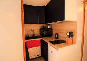 Residence Val Blanc 1 - South facing apartment in the heart of the village, close to ski lifts