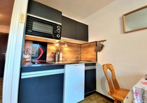 Studio chaleureux avec balcon au centre de Samoëns - FR-1-624-83