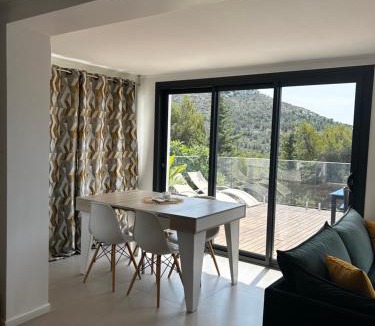 Eze Apartment | Èze - Appartement dans bas de villa avec piscine près de Monaco