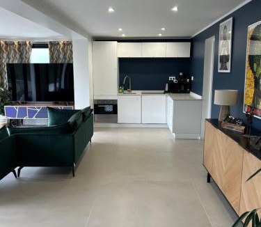Eze Apartment | Èze - Appartement dans bas de villa avec piscine près de Monaco