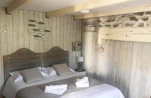 Roscanvel House | Île Ô des Capucins