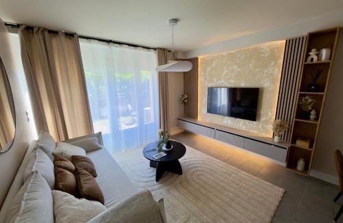Castres Apartment | 1 Peraudel Suite & Appartements