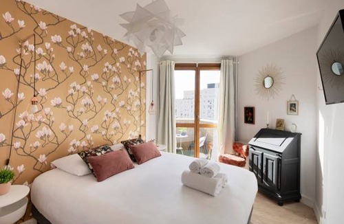 Colombier - Champ de Mars Apartment | 100 m² Apartment ∙ 3 bedrooms ∙ 4 guests