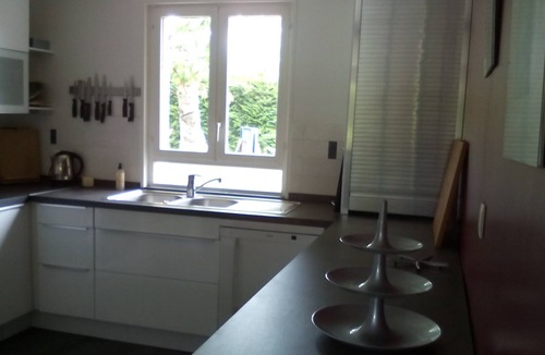 Saint-Aubin-de-Medoc Villa | 150m Beach Saint Aubin de Medoc, Medoc doors and close to the Ocea