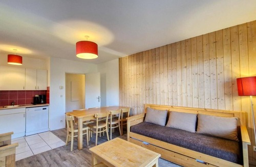 Flaine Apartment | 150m from shops, 4th floor, view ski slopes, balcony, parking, tv, ski locker, 60m², Flaine