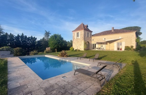 La Romieu House | 18th century Gersoise house, secluded, swimming pool, wooded grounds