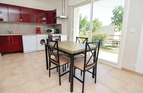 Le Sambuc House | 2 bedroom accommodation in Le Sambuc