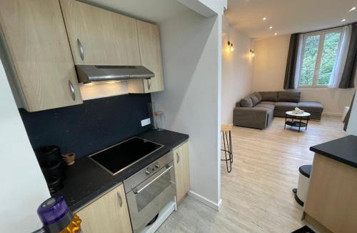 Riou - Petit Juas - Av de Grasse Apartment | 2 pièces au calme