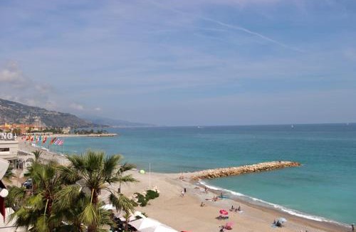 Menton Apartment | 2 pièces plein Centre, Terrasse, Parking